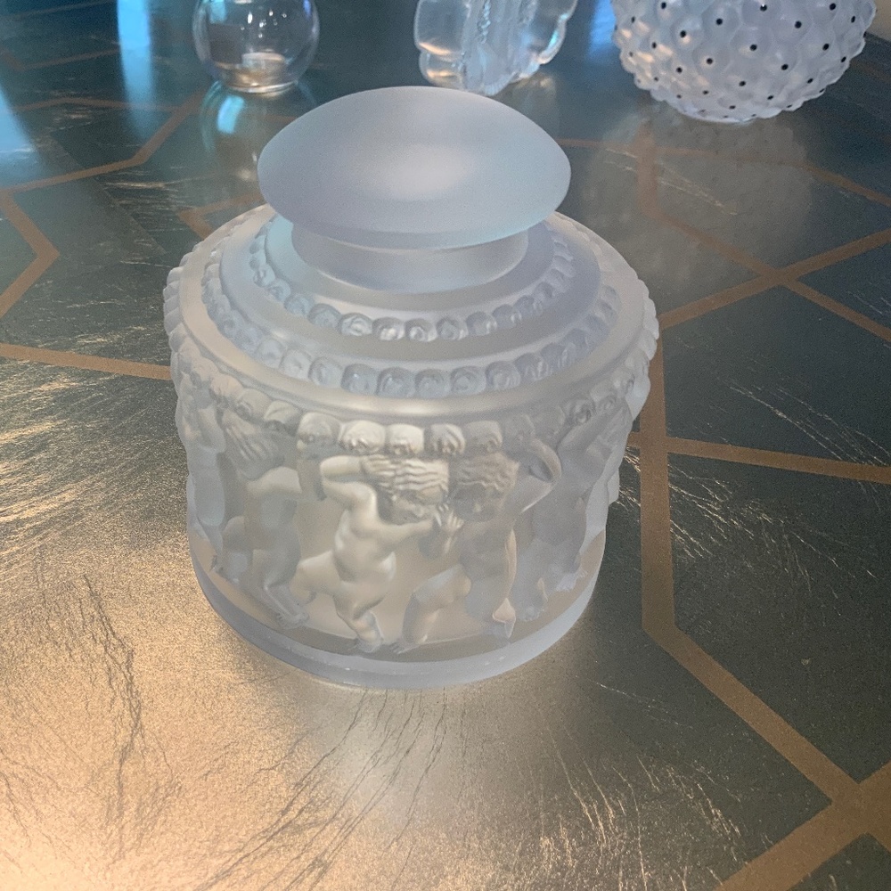 1930 Signed Rene Lalique Les Enfants Cherubs Roses Crystal Lidded Powder…